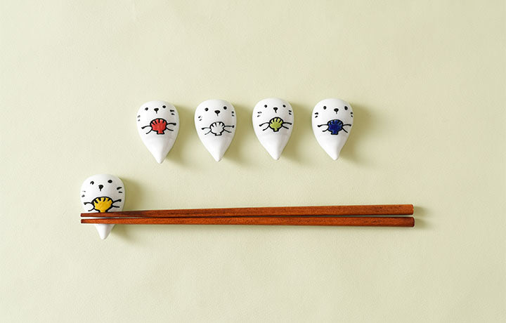 9-10【Chopsticks】はしおき(ラッコ)