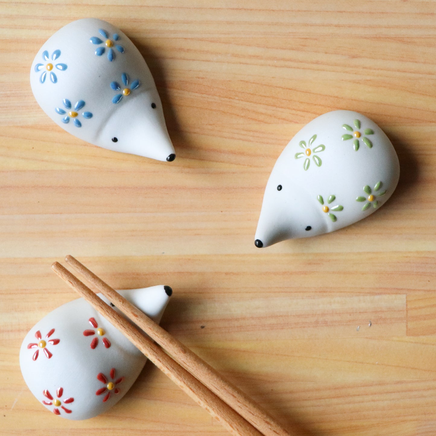 9-48【Chopsticks】はしおき(ラスターハリネズミ)はな
